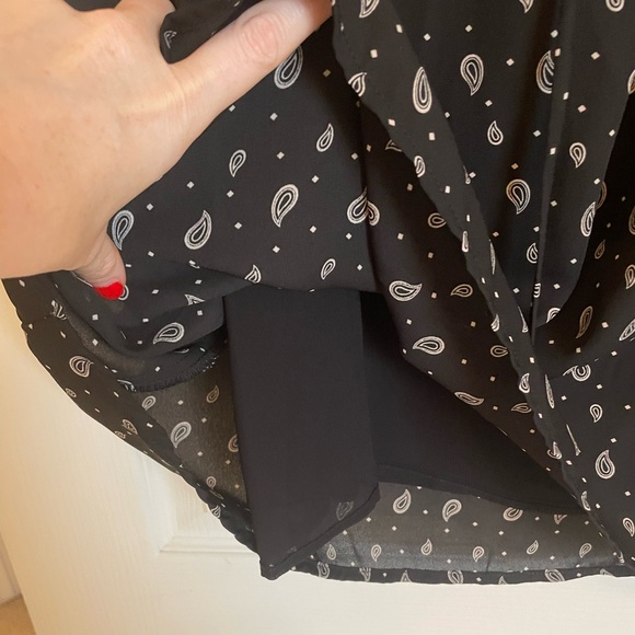 AVALEIGH Black and White Paisley Print Dress - Picture 7 of 12